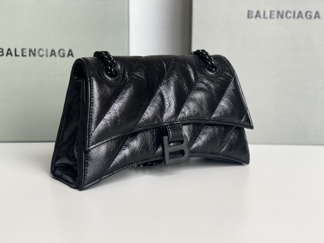 Ba1en*iaga Crush Small Chain Bag Quilted In Black For Women 9.8in/25cm 716351210IY1000