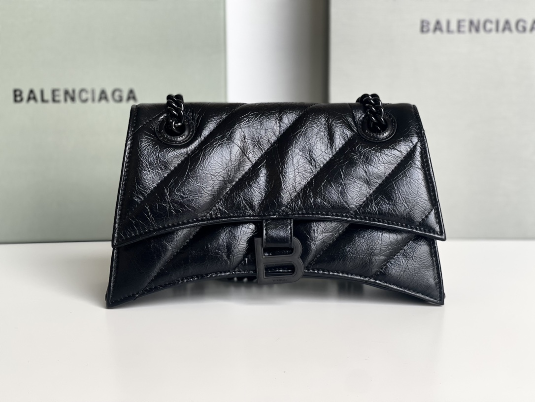Ba1en*iaga Crush Small Chain Bag Quilted In Black For Women 9.8in/25cm 716351210IY1000