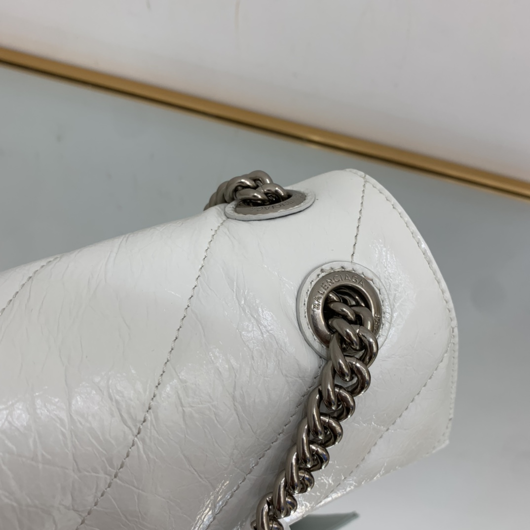 Ba1en*iaga Crush Small Chain Bag Quilted In Optic White/Black For Women 9.8in/25cm 716351210J09001