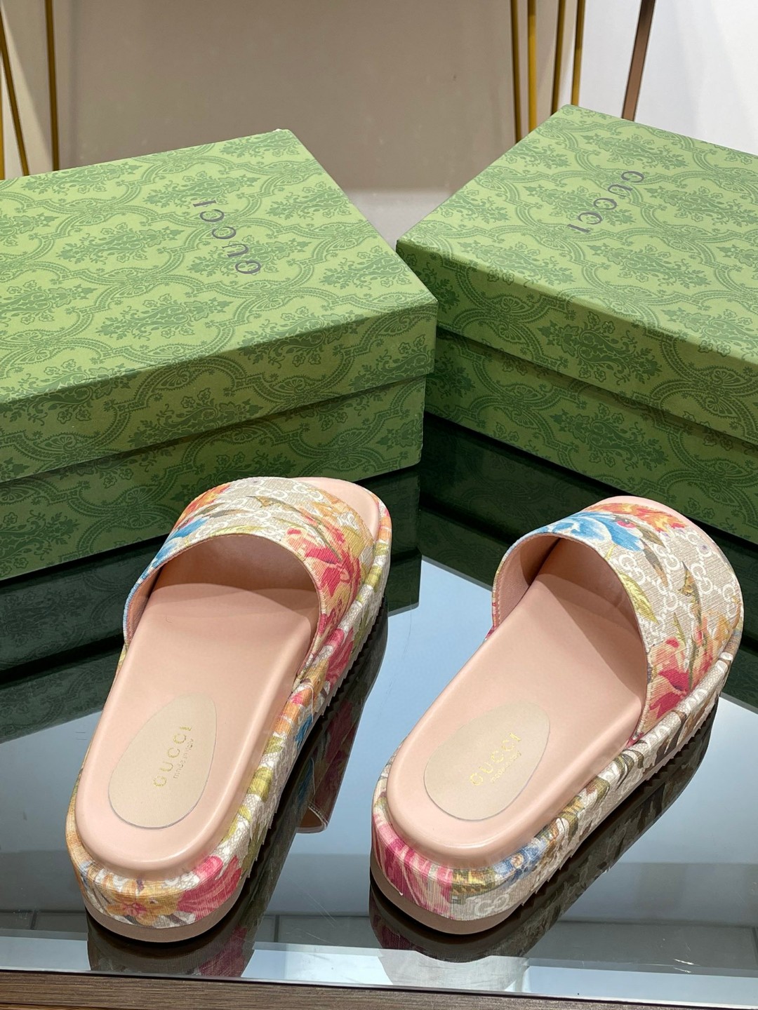 Gvc*1 Gg Flora Slide Sandal Multicolor For Women