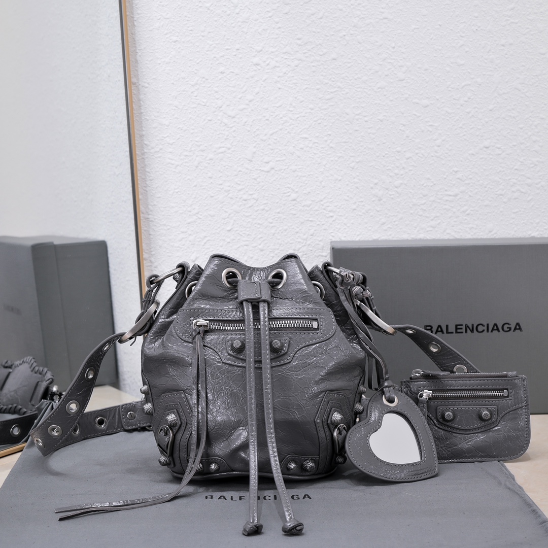Ba1en*iaga Le Cagole Xs Bucket Bag White/Black/Light Black/Grey/Light Grey For Women 7.8in/20 cm 7024311VG9Y9104
