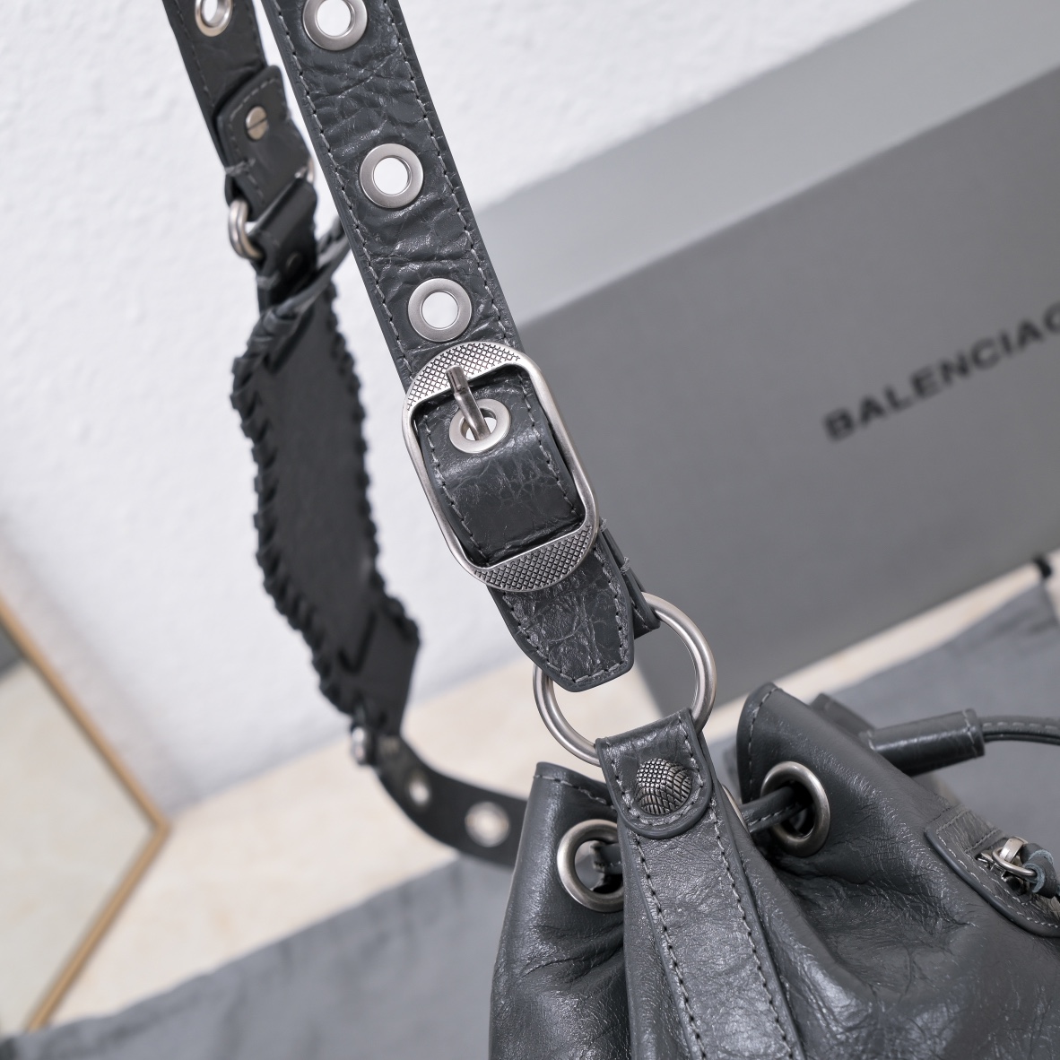 Ba1en*iaga Le Cagole Xs Bucket Bag White/Black/Light Black/Grey/Light Grey For Women 7.8in/20 cm 7024311VG9Y9104