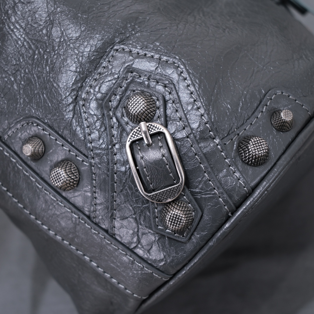 Ba1en*iaga Le Cagole Xs Bucket Bag White/Black/Light Black/Grey/Light Grey For Women 7.8in/20 cm 7024311VG9Y9104