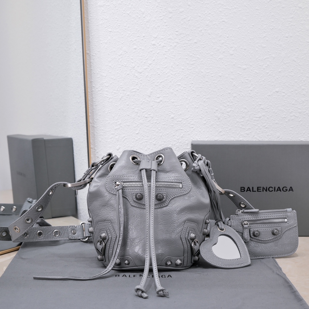 Ba1en*iaga Le Cagole Xs Bucket Bag White/Black/Light Black/Grey/Light Grey For Women 7.8in/20 cm 7024311VG9Y9104