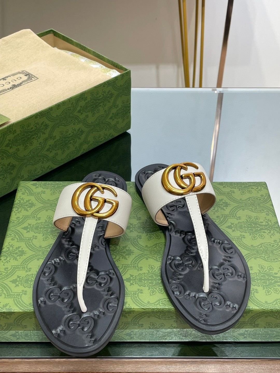 Gvc*1 Thong Sandal With Double G White For Women ‎