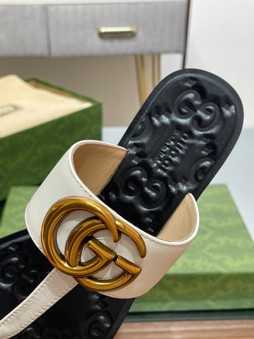 Gvc*1 Thong Sandal With Double G White For Women ‎
