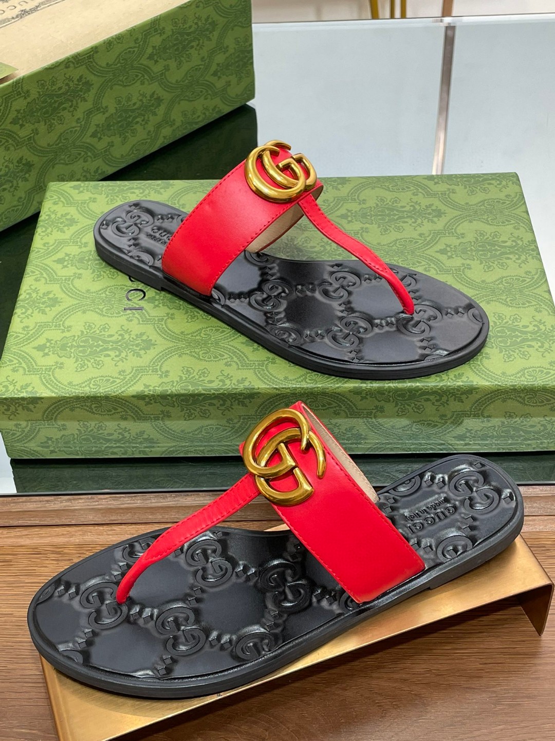 Gvc*1 Thong Sandal With Double G Red For Women ‎