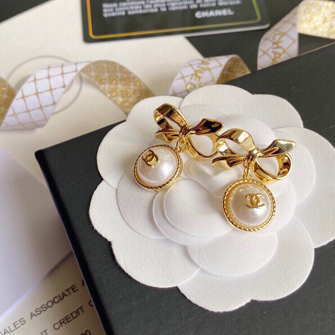 Ch**el Bow Earrings Gold For Women