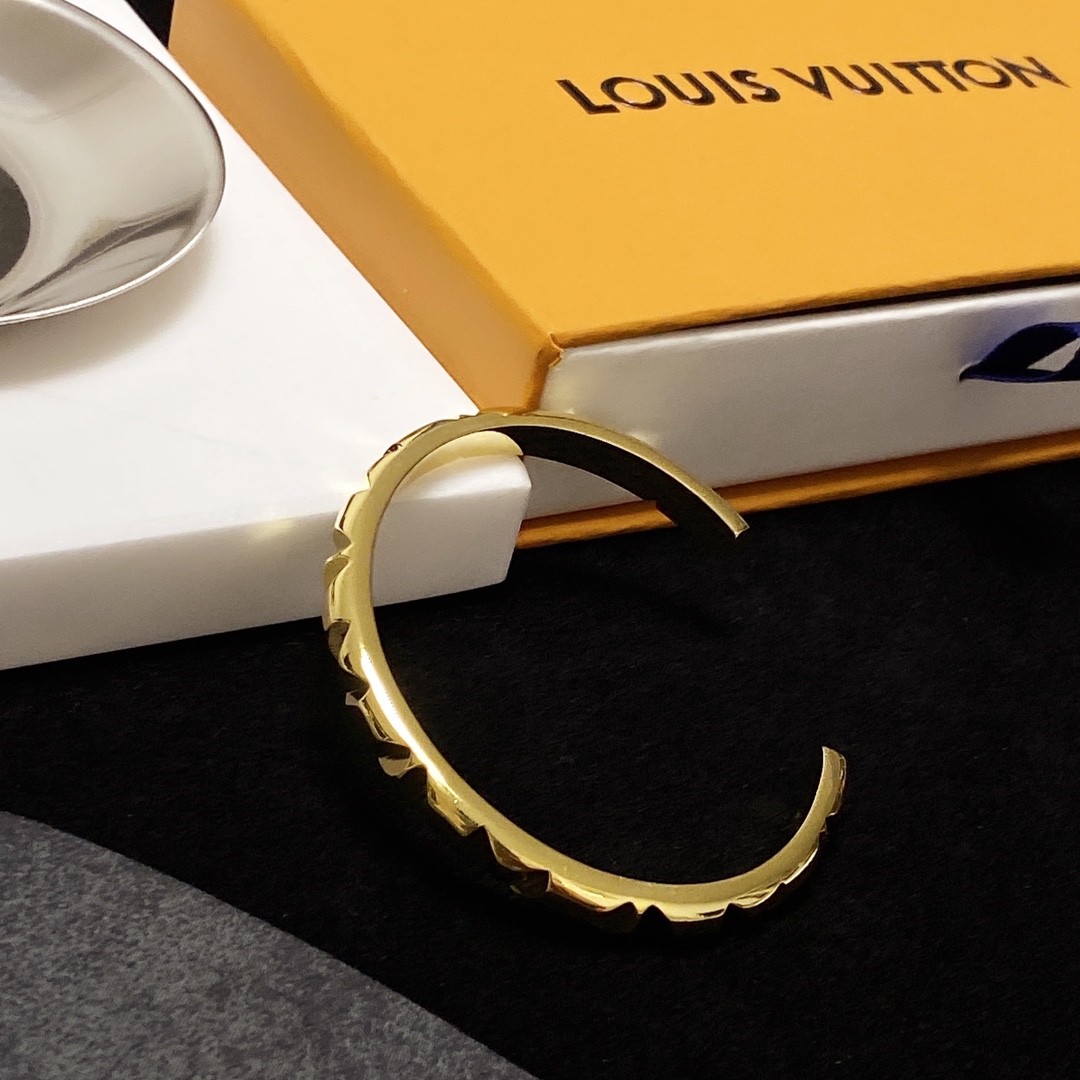 L0vis Vvtt0n Bracelet Gold For Women