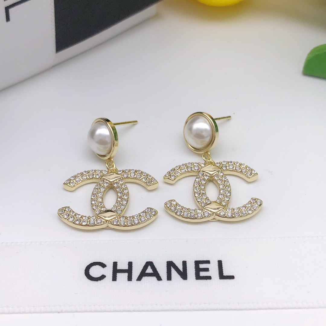 Ch**el C-Shaped Earrings Gold For Women