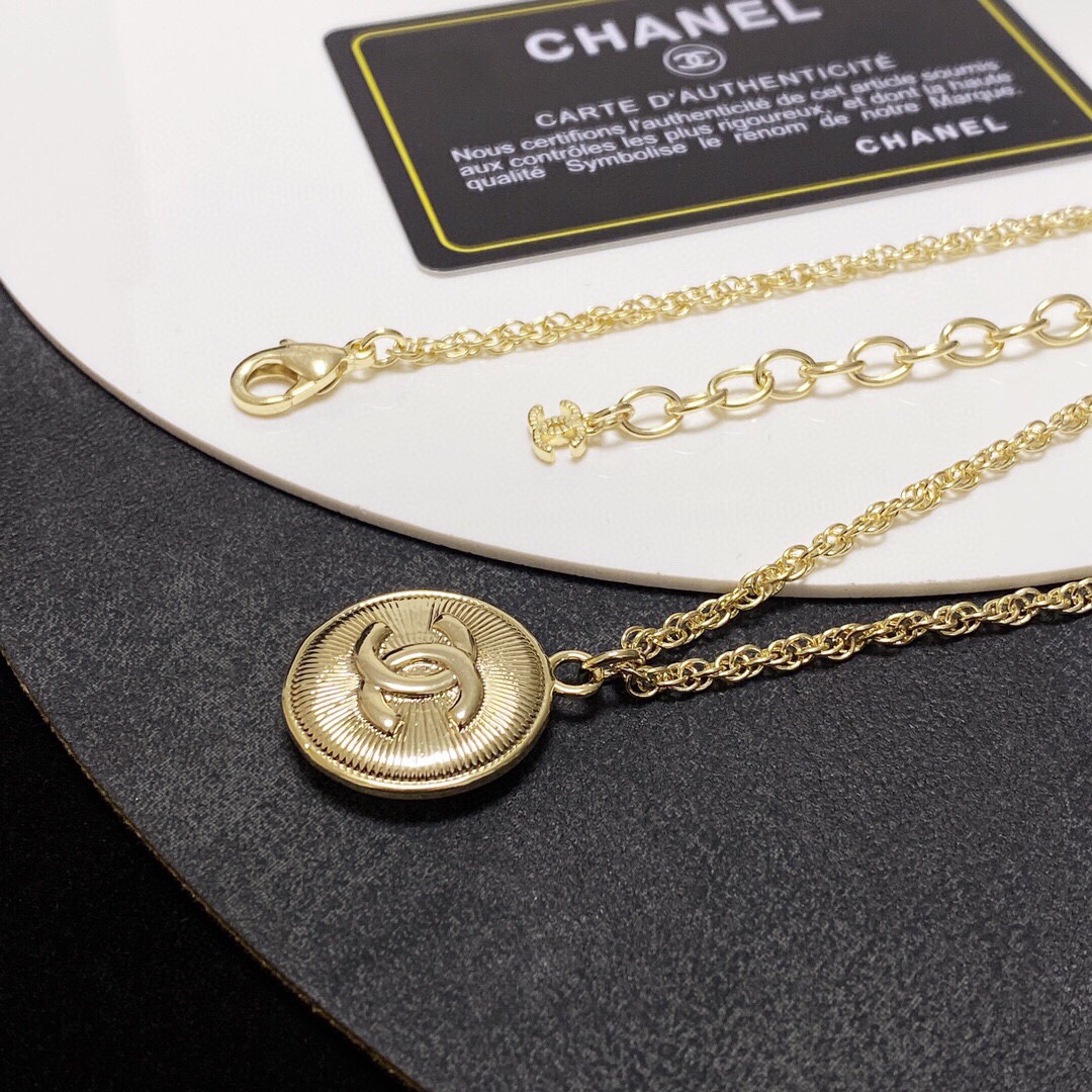 Ch**el CC Necklace Gold For Women
