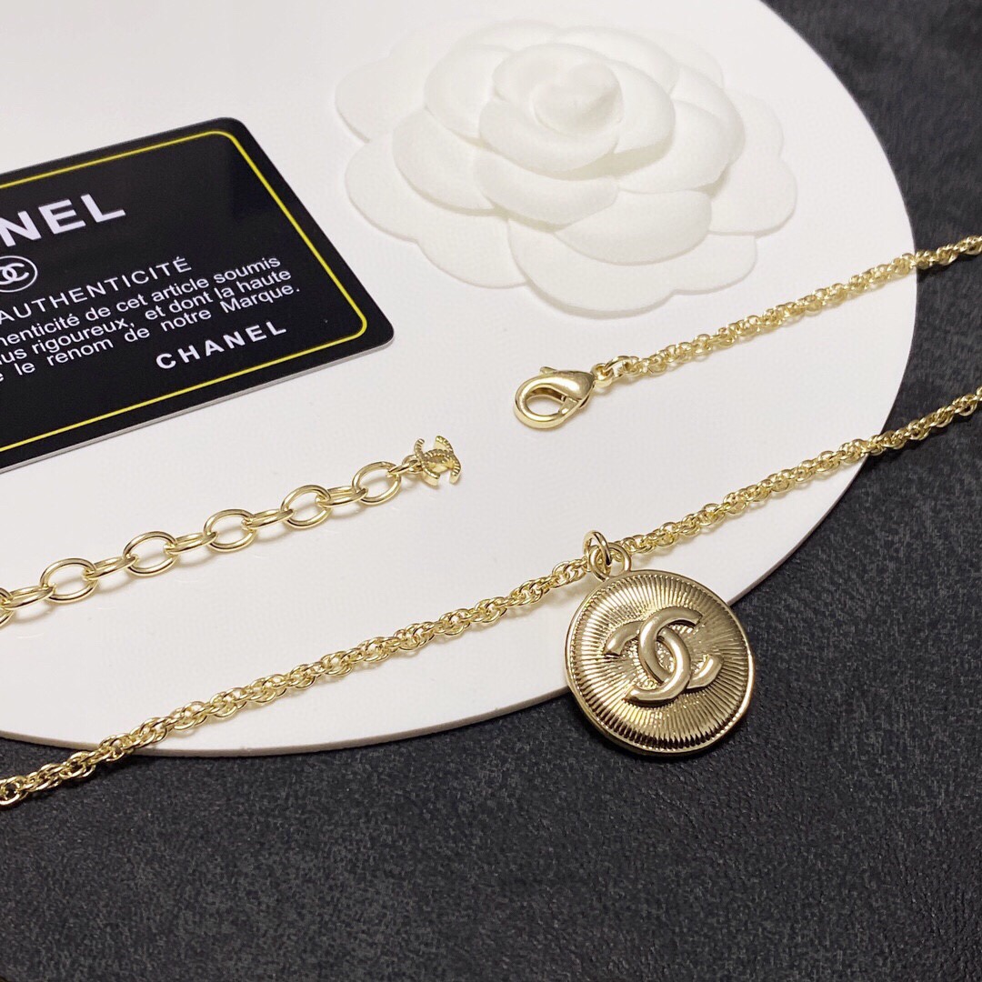 Ch**el CC Necklace Gold For Women