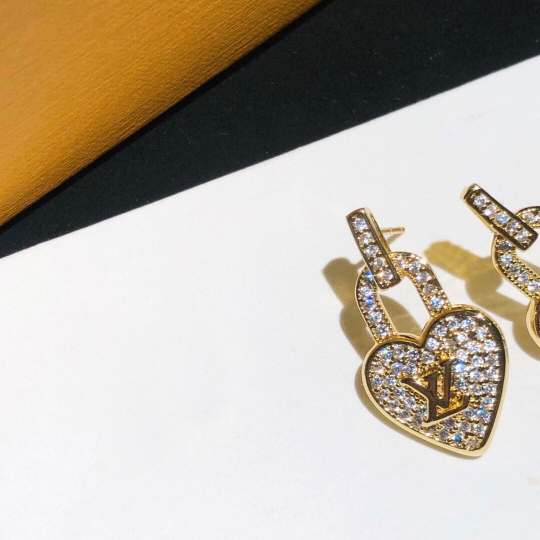 L0vis Vvtt0n Dangling Heart Earrings Gold Tone For Women