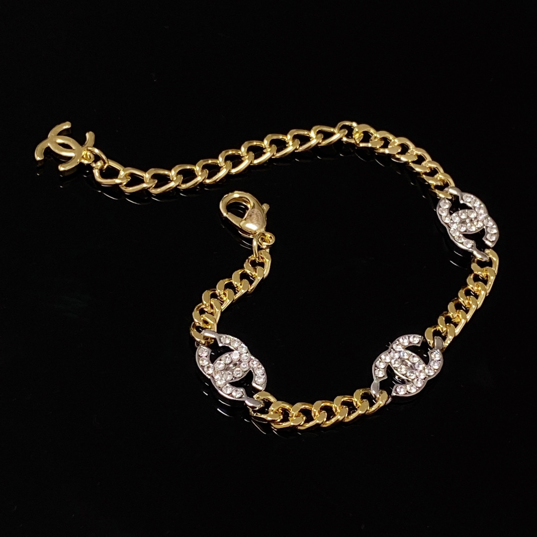 Ch**el Double C Bracelet Gold For Women