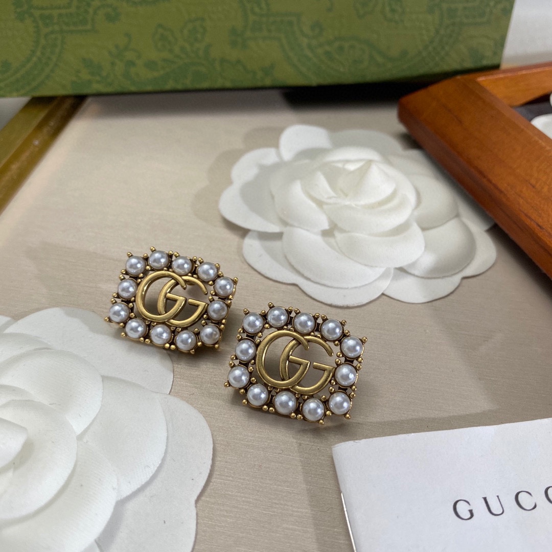 Gvc*1 Double G Earrings White For Women