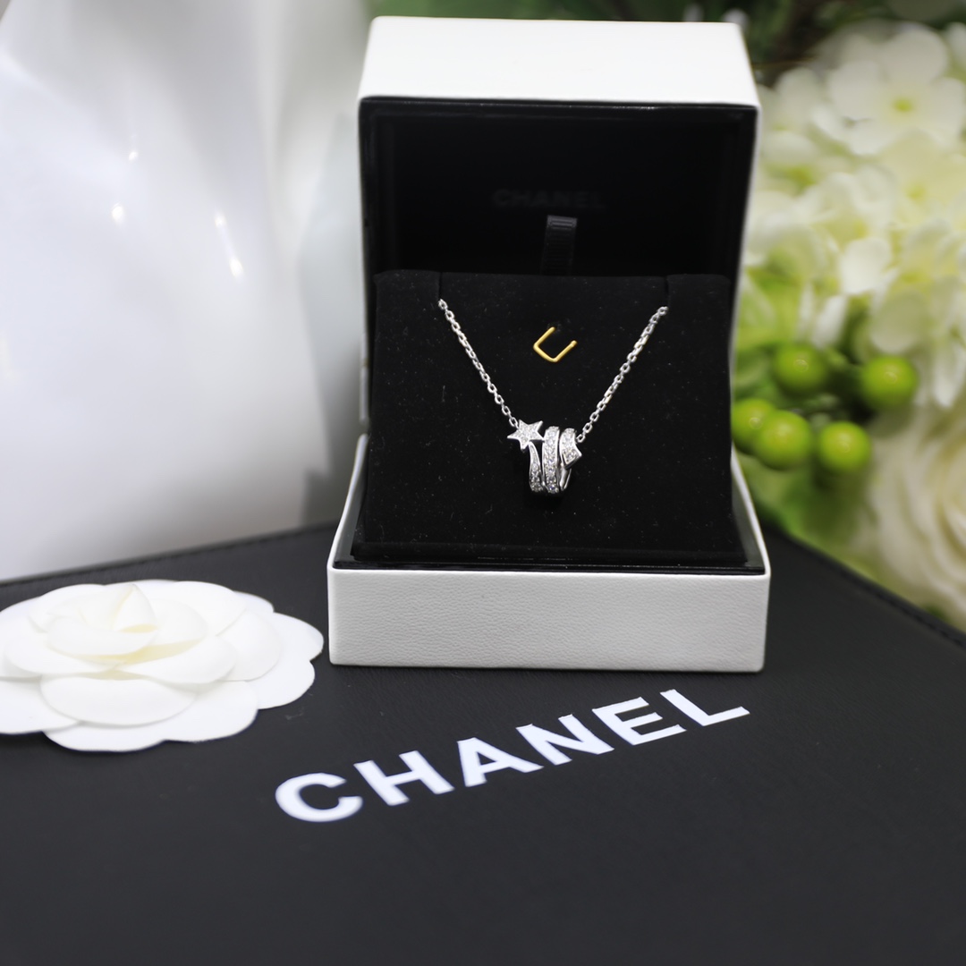 Ch**el Étoile Filante Necklace Silver Tone For Women J10813, 3599591465369