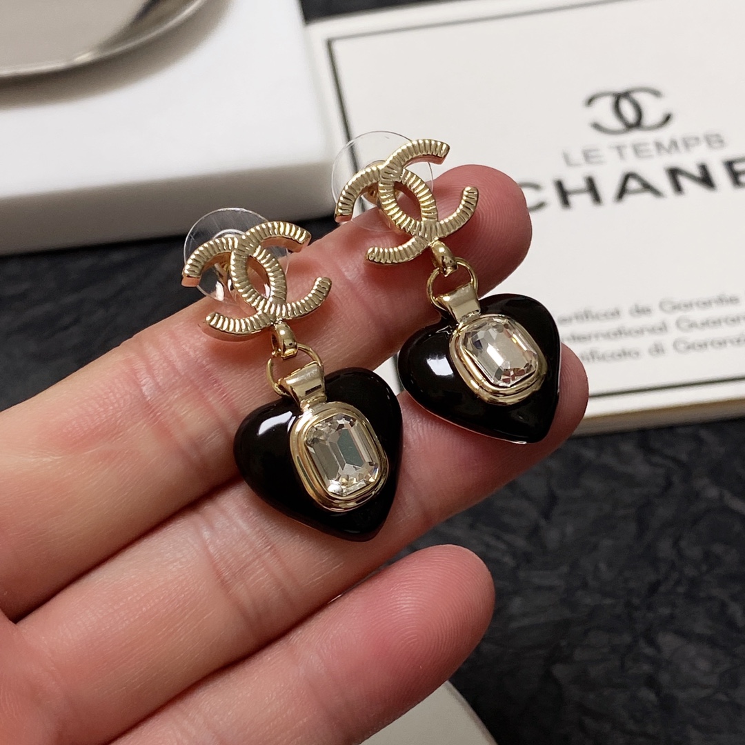Ch**el Heart Earrings Black For Women
