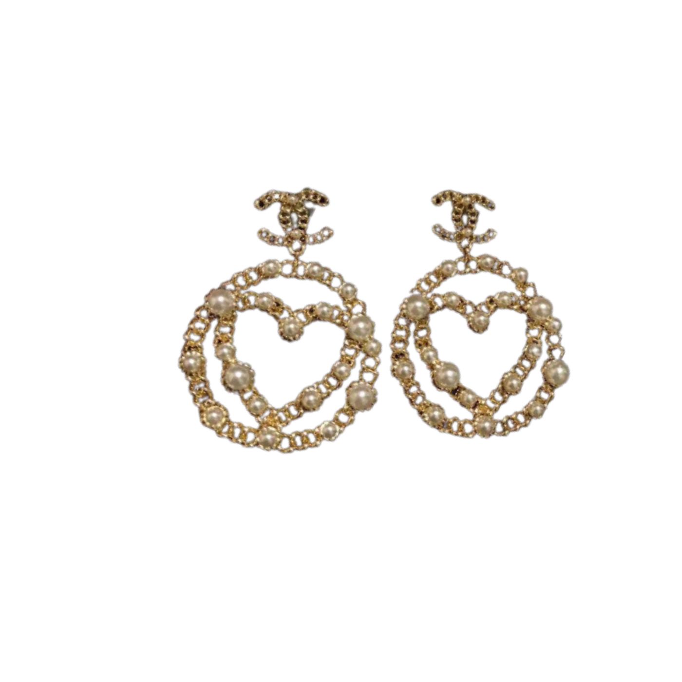 Ch**el Heart In Circle Frame Chain Earrings Gold Tone For Women