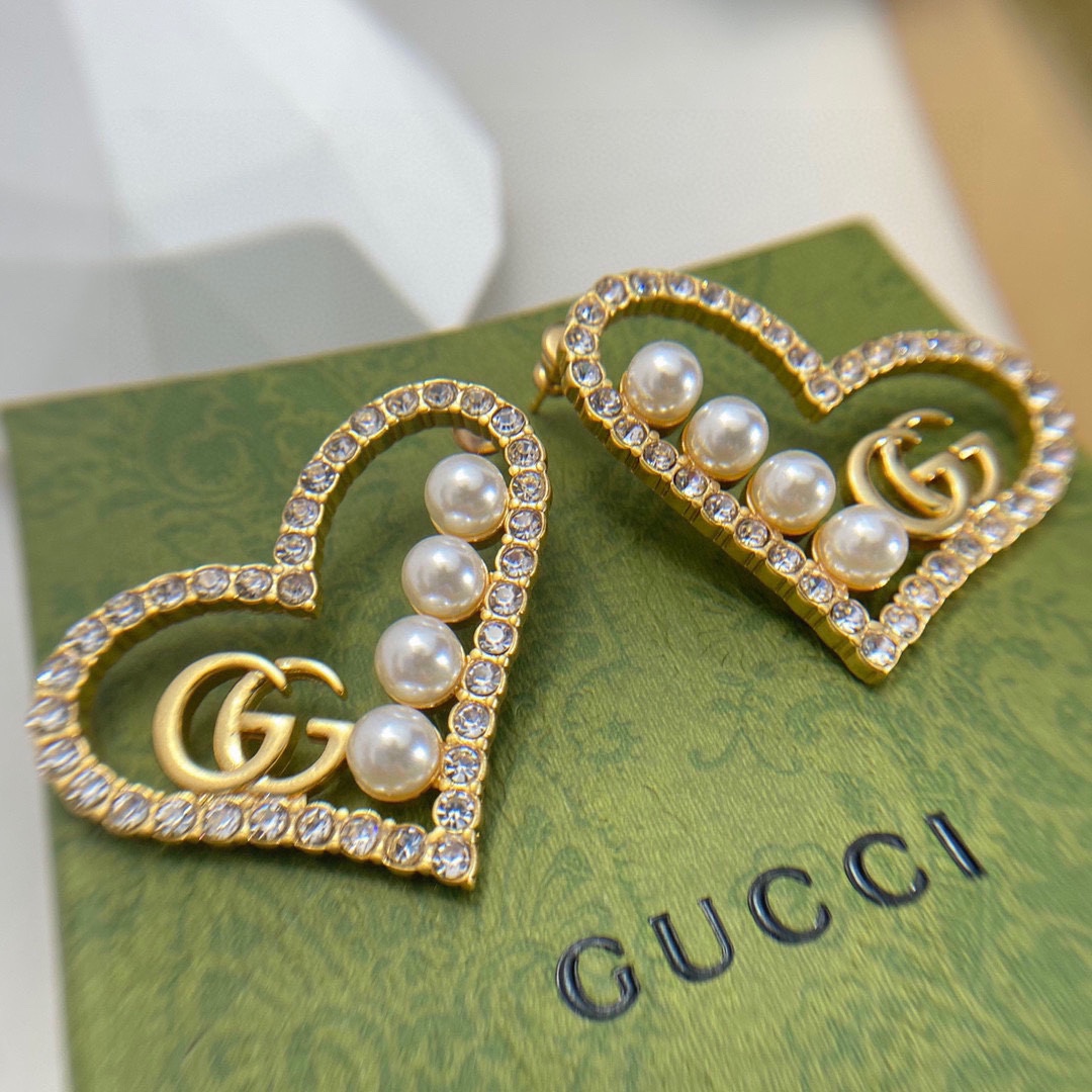 Gvc*1 Heart Peach Hollow Stud Earrings Gold For Women