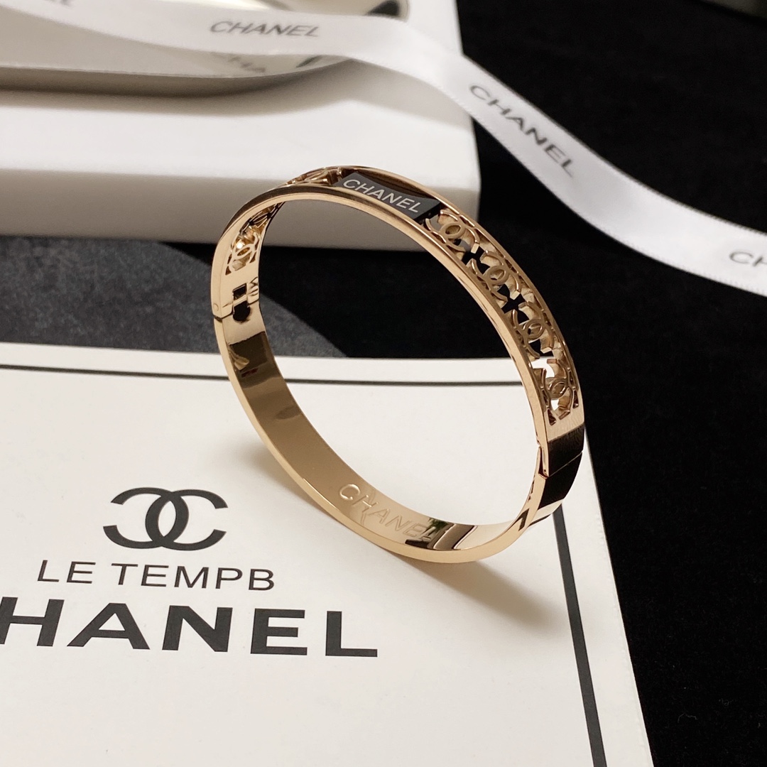 Ch**el Hollow Bracelet Gold For Women