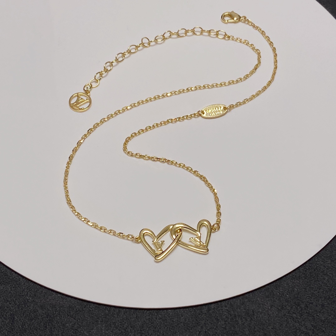 L0vis Vvtt0n LV Letter Necklace Gold For Women