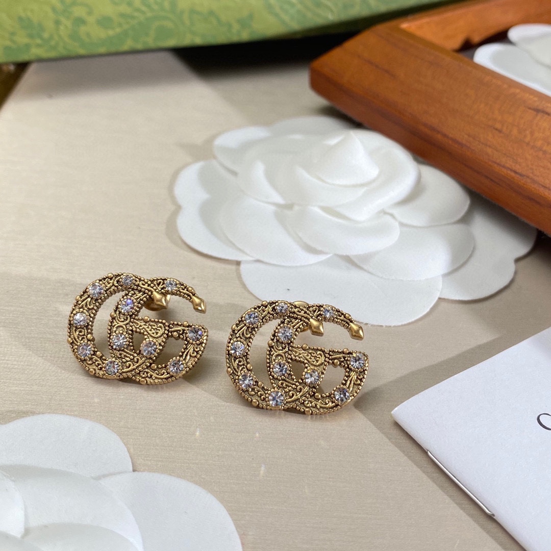 Gvc*1 Logo Stud Earrings Gold For Women