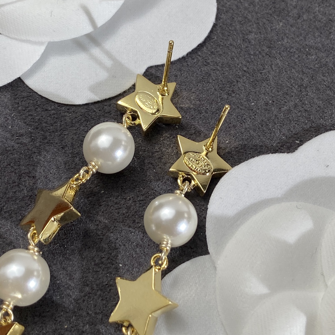 Ch**el Long Star Earrings Gold For Women