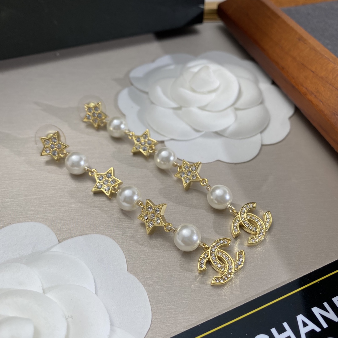 Ch**el Long Star Earrings Gold For Women