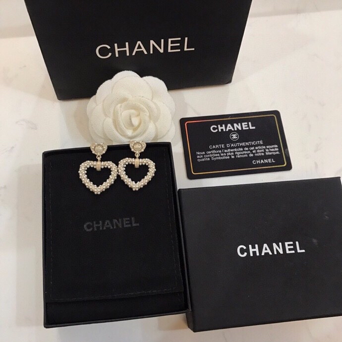 Ch**el Lovely Heart Earrings Gold Tone For Women