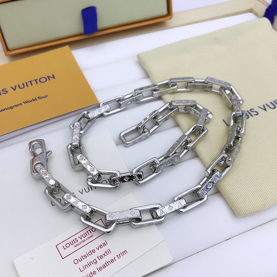 L0vis Vvtt0n Monogram Chain Necklace Silver Tone For Men M00307