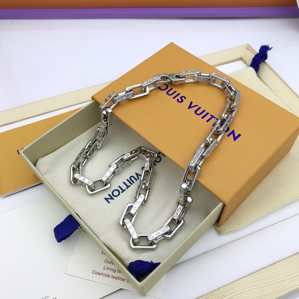 L0vis Vvtt0n Monogram Chain Necklace Silver Tone For Men M00307