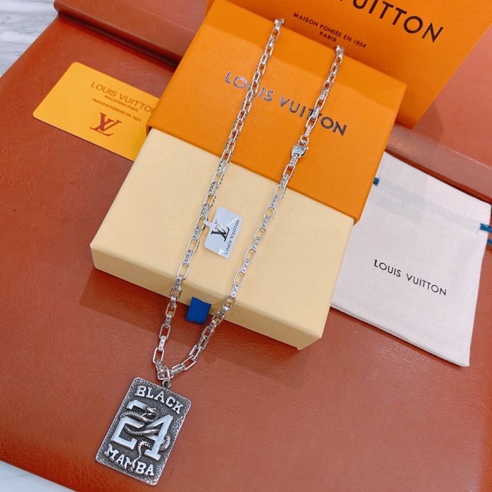 L0vis Vvtt0n Necklace Silver For Women