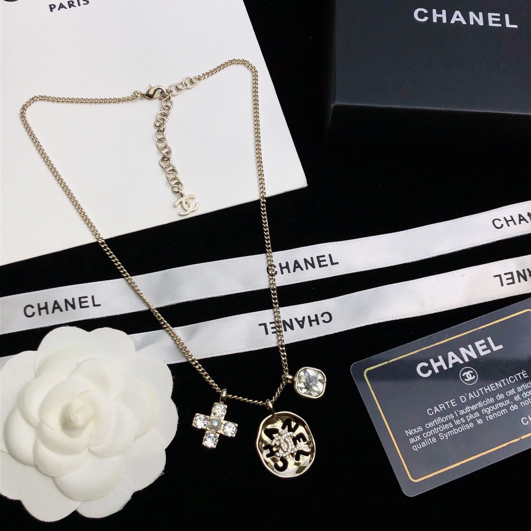 Ch**el Necklace Gold For Women
