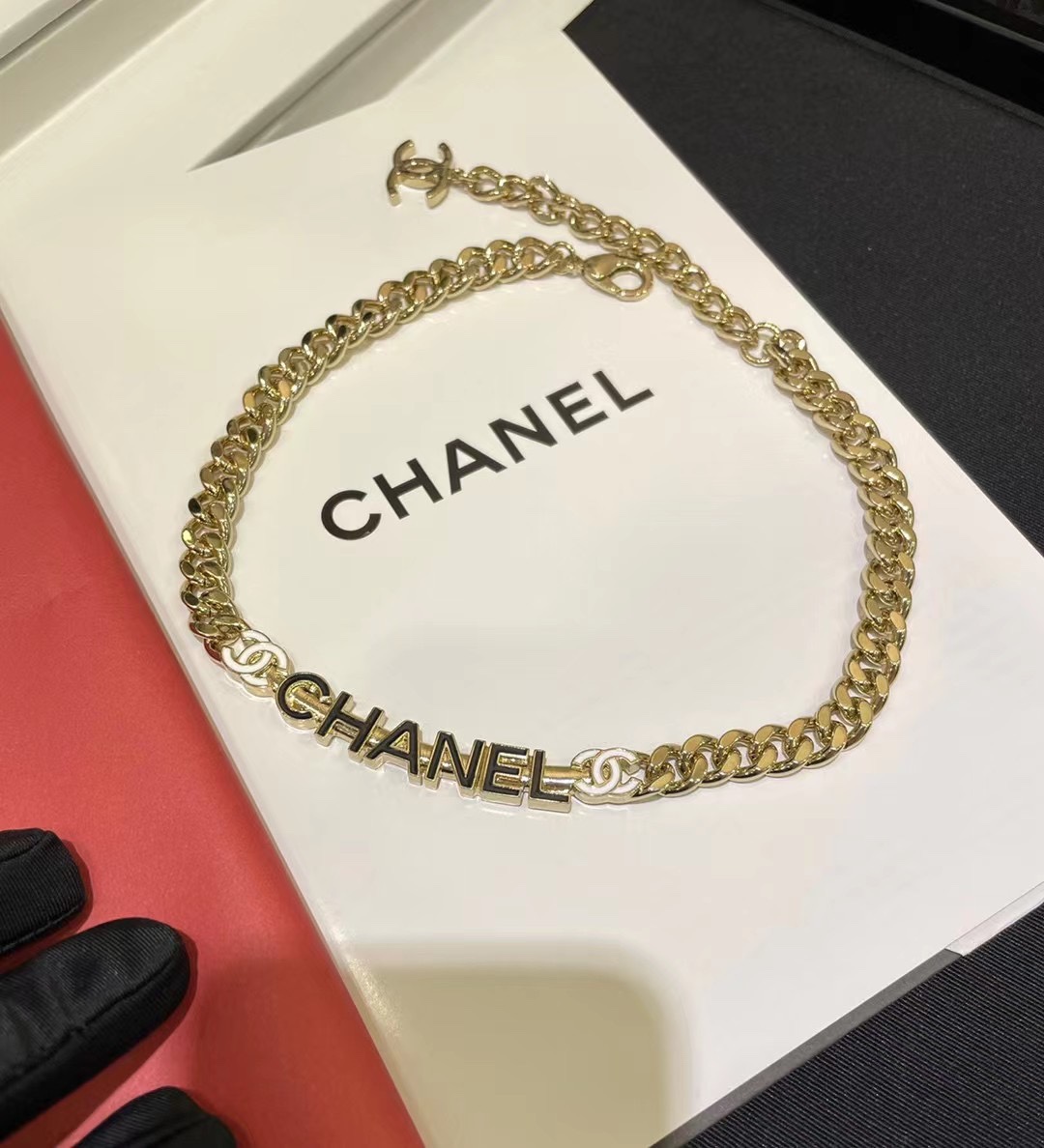 Ch**el Oil Drop Necklace Gold For Women