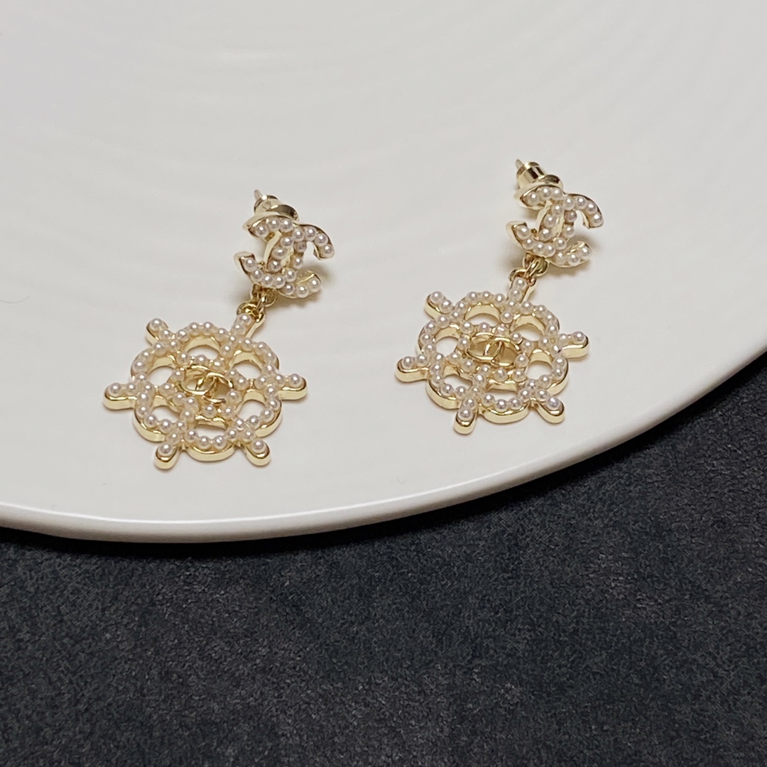 Ch**el Pearl Earrings Gold For Women