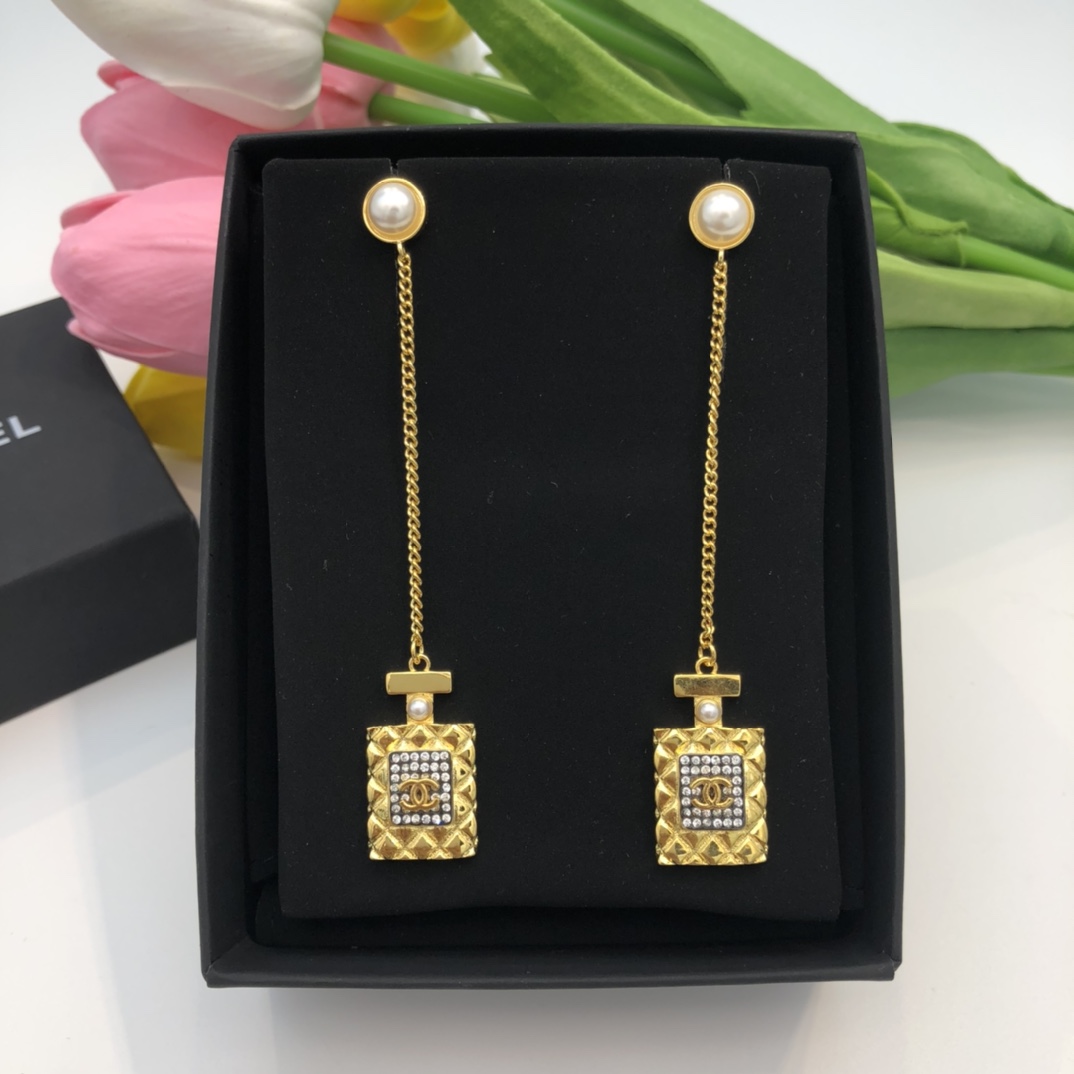 Ch**el Perfume Bottle Heart Earrings Gold For Women