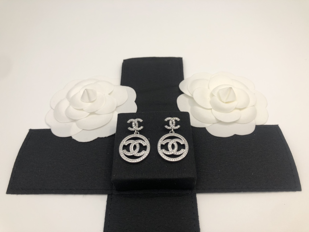 Ch**el Round Double C Earrings Silver For Women