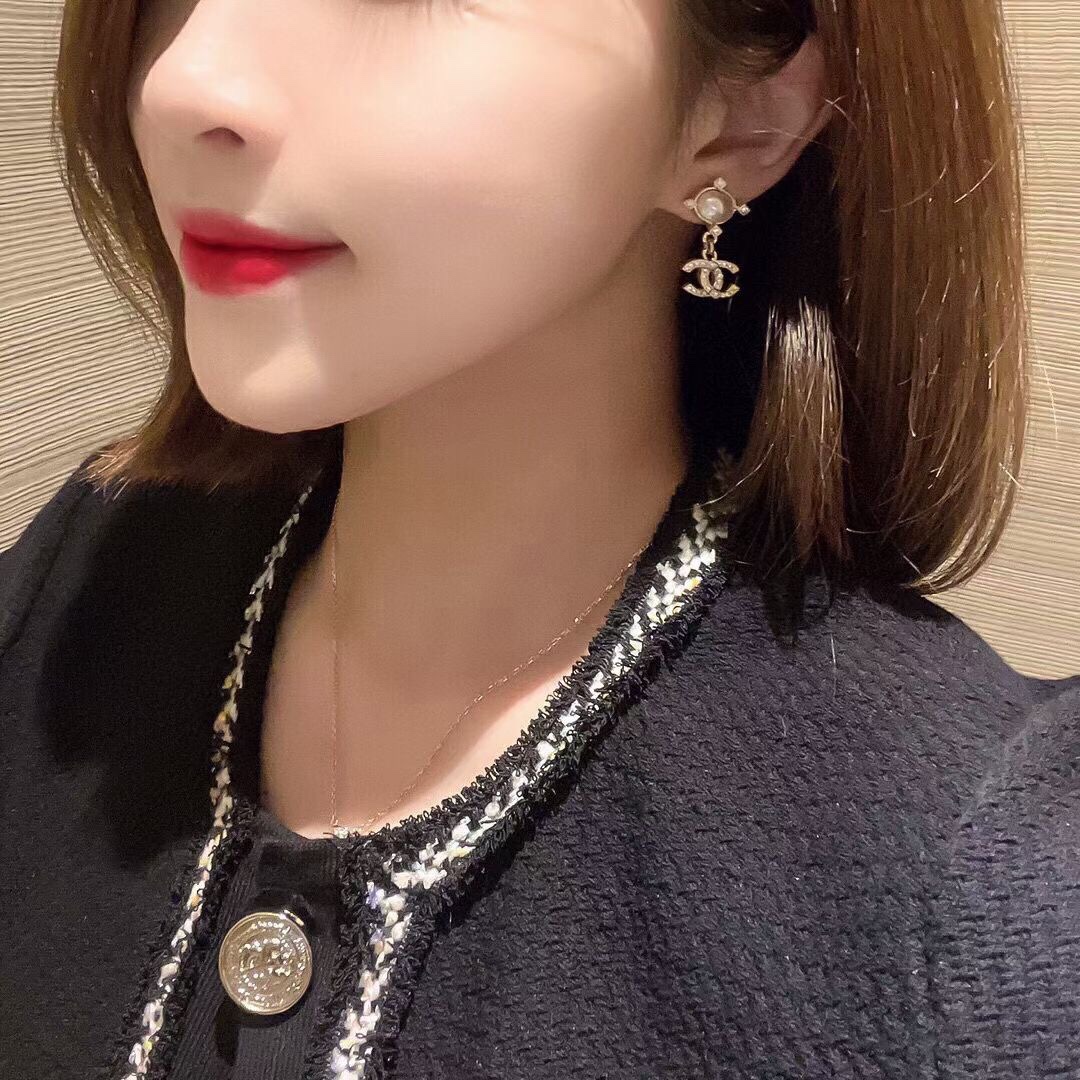 Ch**el Round Pearl Earrings Gold For Women