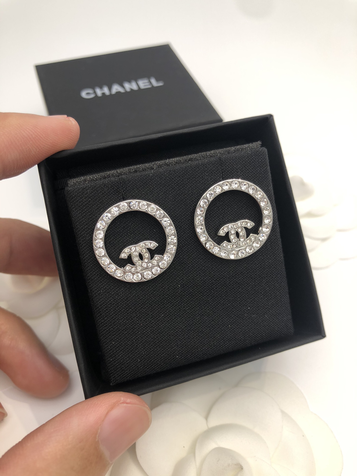 Ch**el Round Stud Earrings Silver For Women
