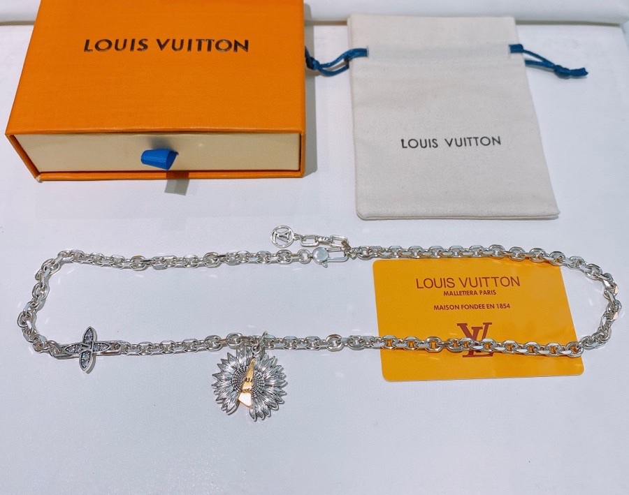 L0vis Vvtt0n Star Necklace Silver For Women