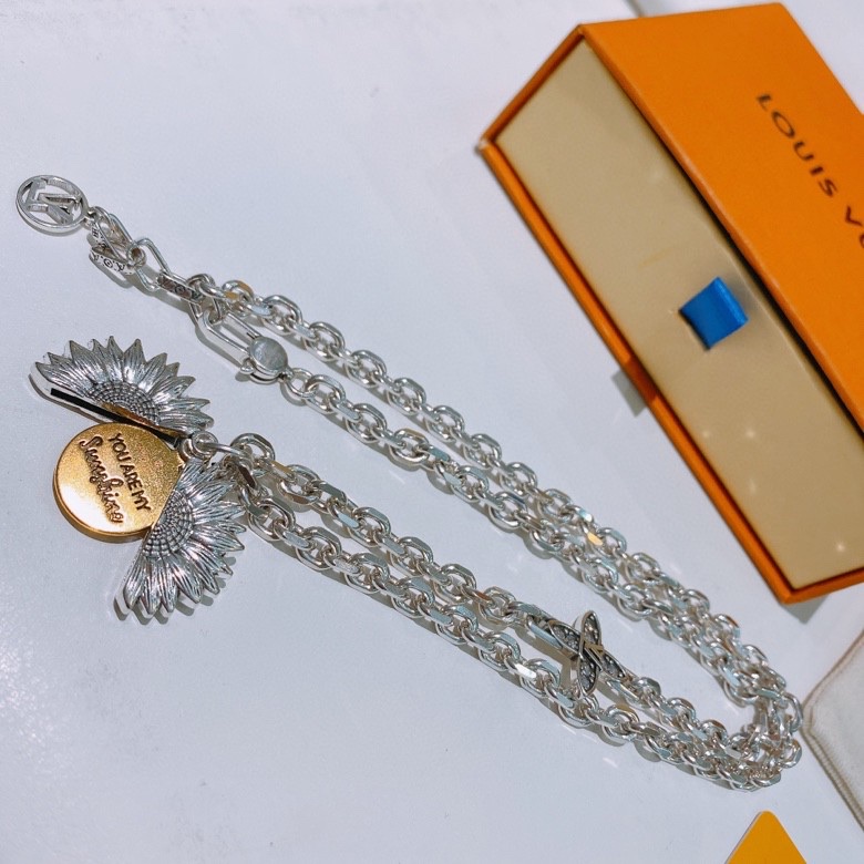 L0vis Vvtt0n Star Necklace Silver For Women