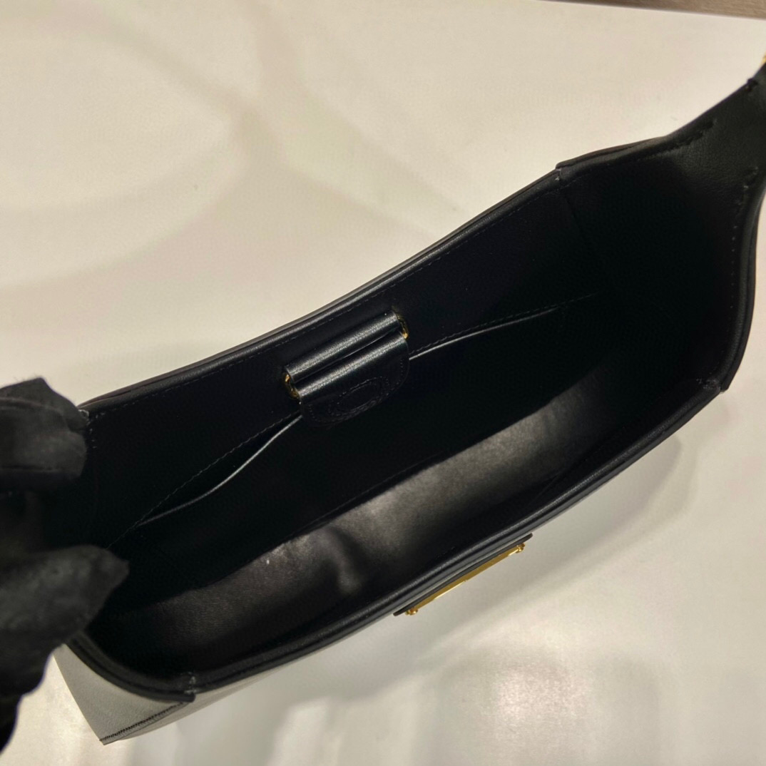 Pra*a Cleo Brushed Shoulder Bag In Black For Women10.6 in / 27 cm