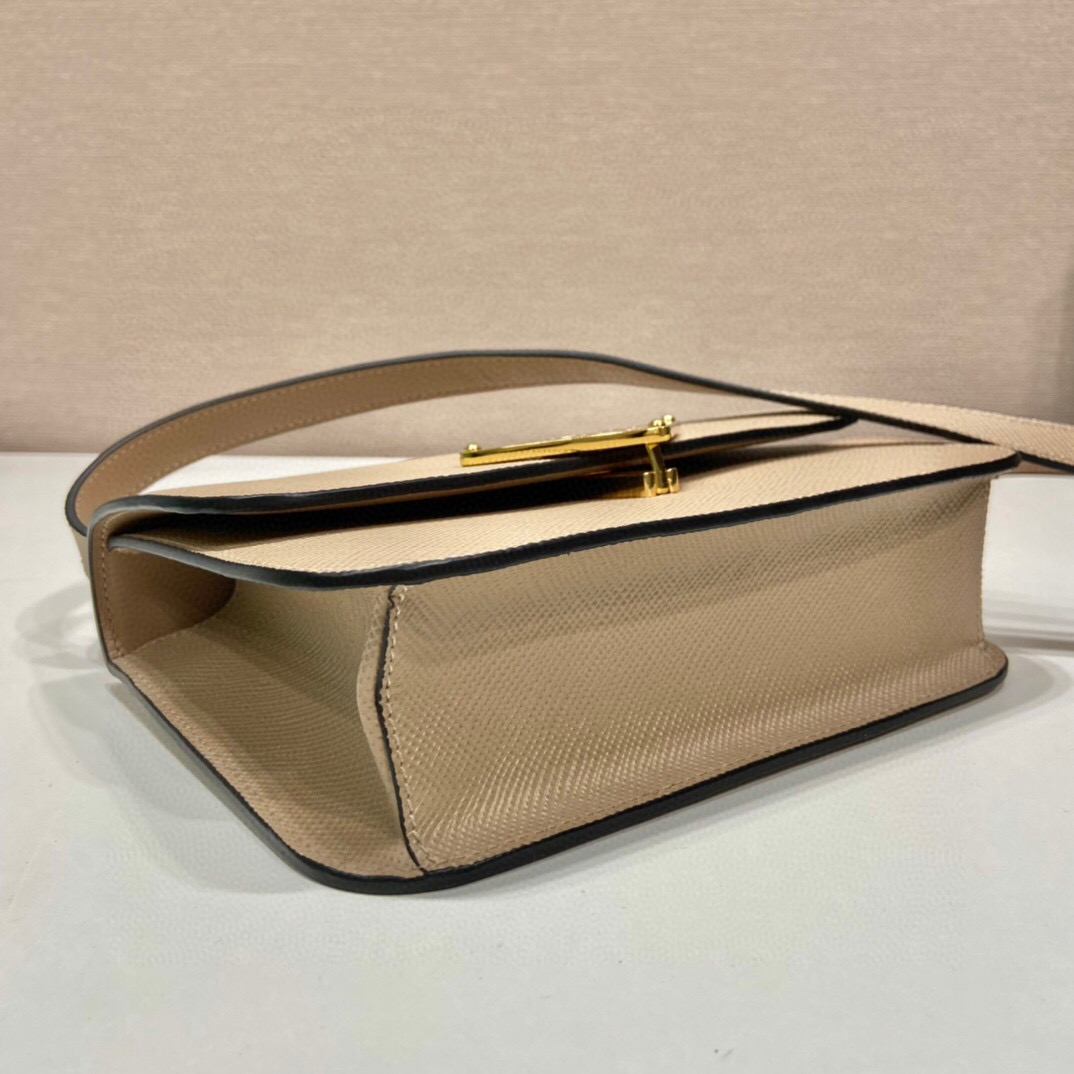 [True-to-ORIGINAL] Pra*a Emblème Saffiano Shoulder Bag In Beige For Women 8.6 in/22cm – 1BD320_2A4A_F0036_V_UTO