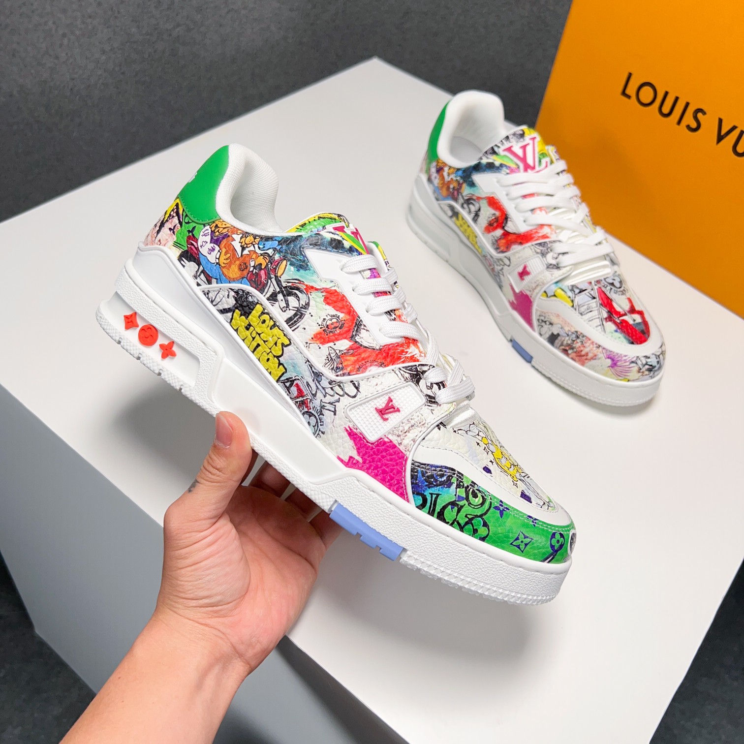 L0vis Vvtt0n LV Trainer Sneaker Multicolor For Men