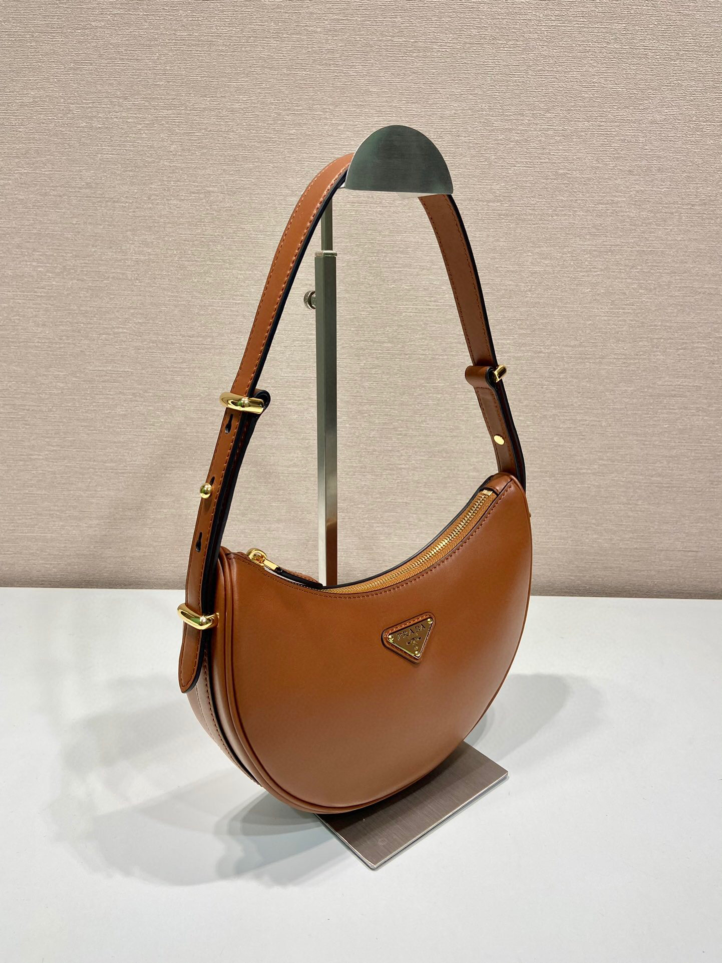Pra*a Shoulder Bag In Brown For Women 8.8in/ 22.5cm 1BC194_ASK_F0XUG_V_HOO