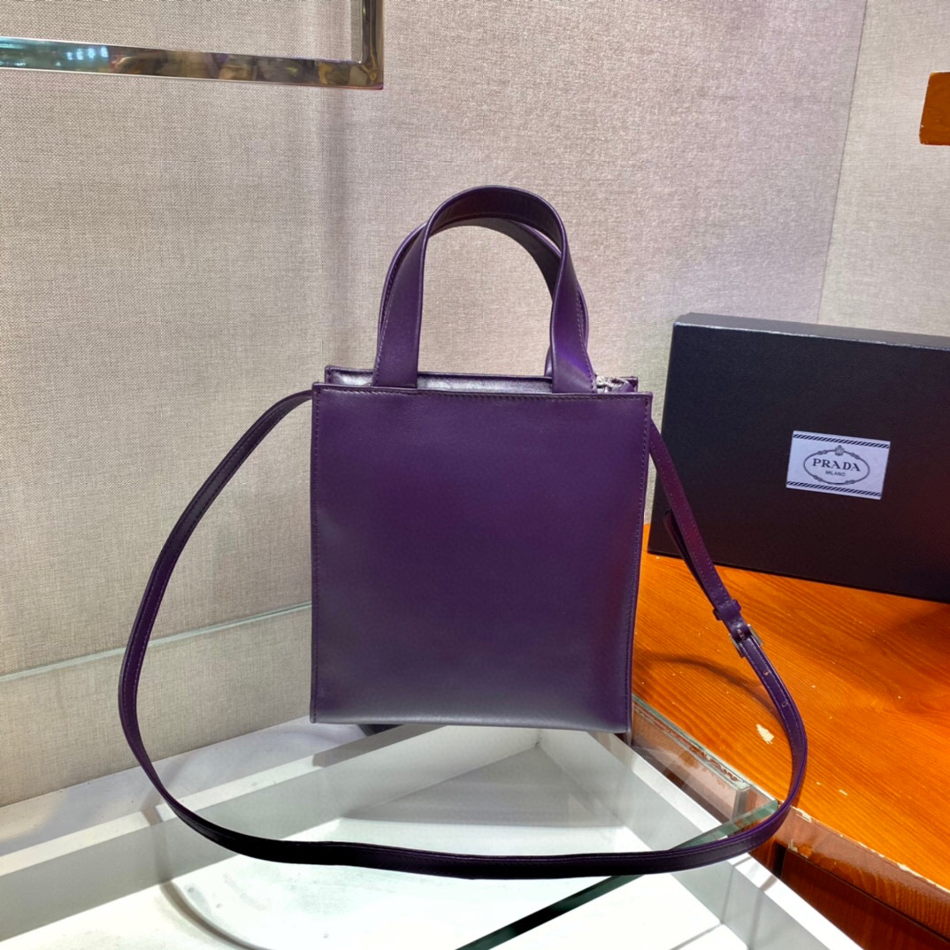 Pra*a Shoulder Bag In Purple For Women 8.6in/ 22cm