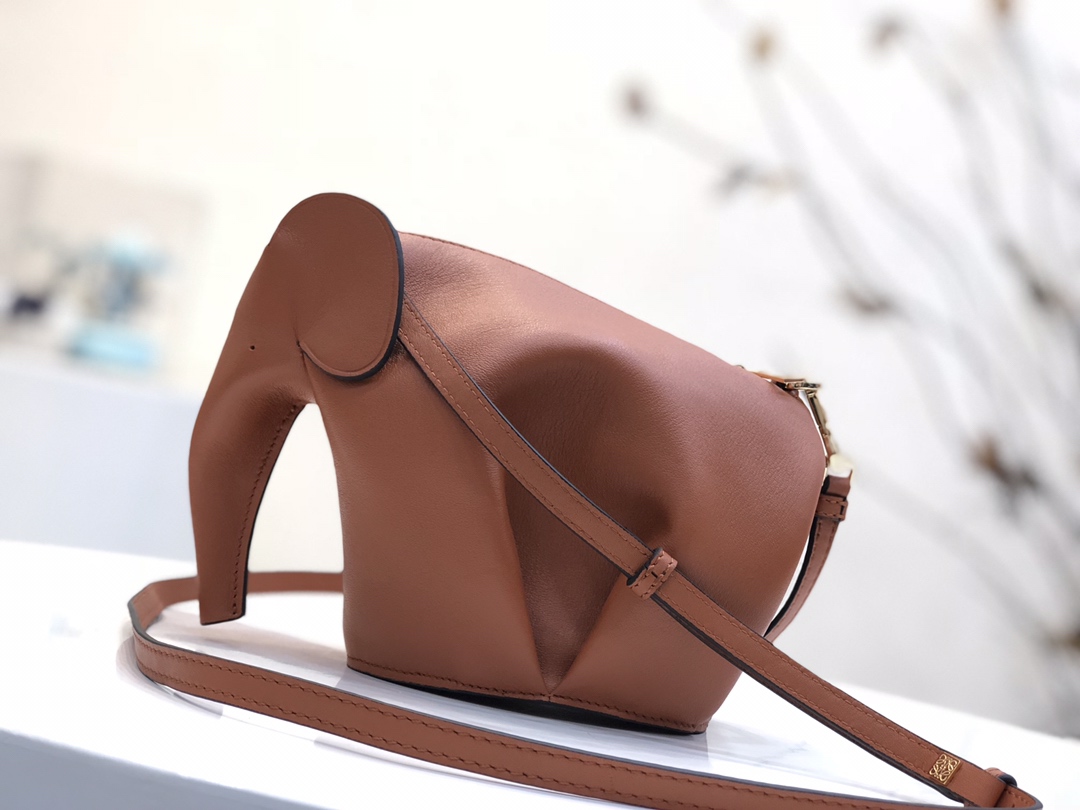 L0ew* Elephant Bag Black/Brown For Women 7.1in / 18cm