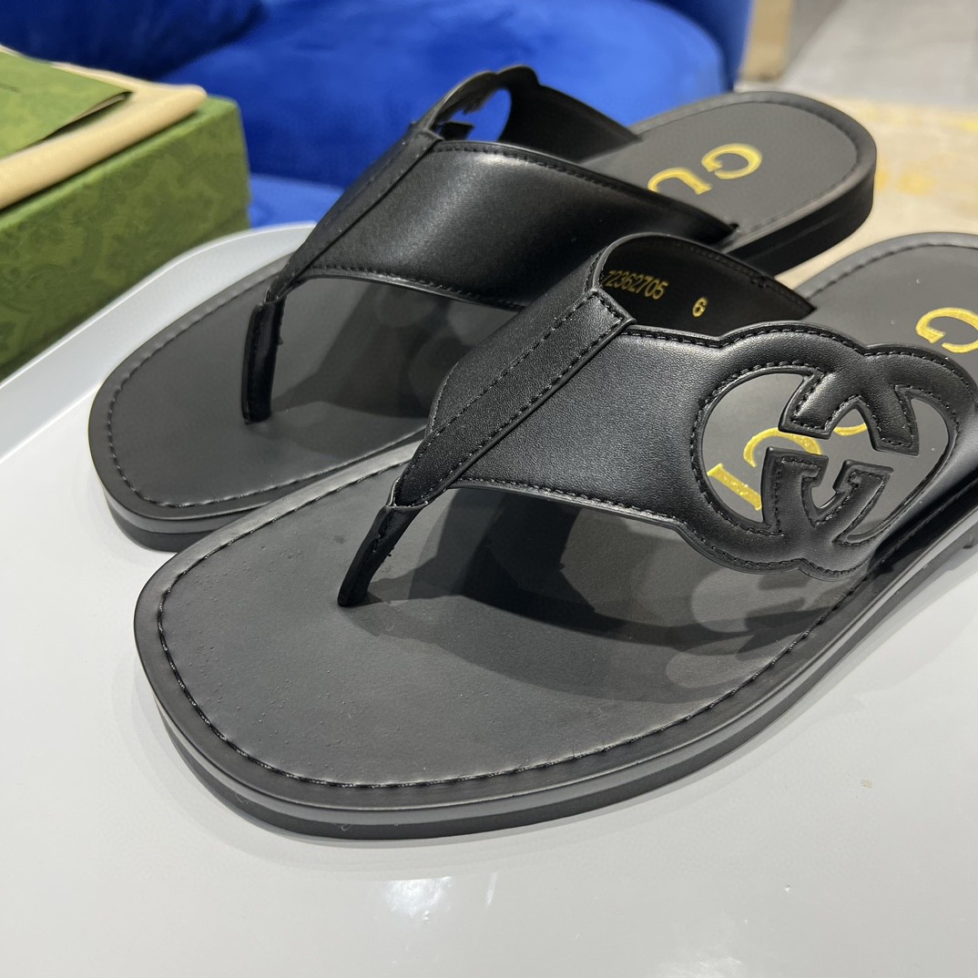 Gvc*1 Interlocking-G Thong Sandal Black For Men