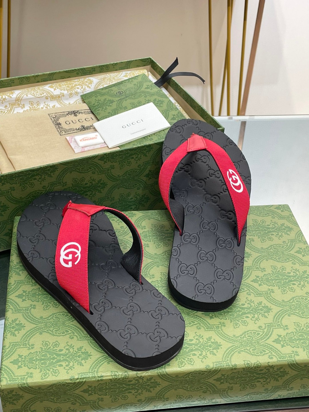 Gvc*1 Thong Sandal Red For Men