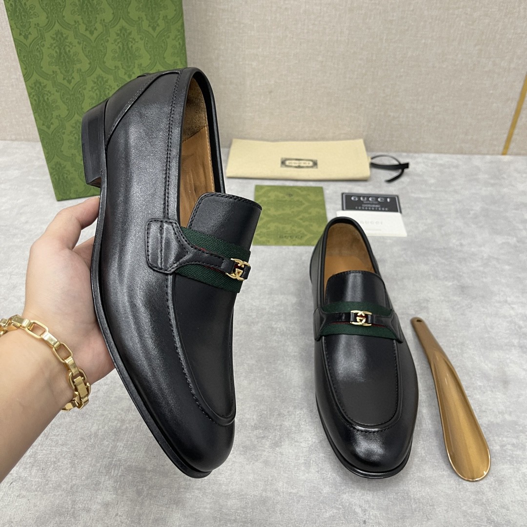Gvc*1 Loafer With Interlocking G Black For Men